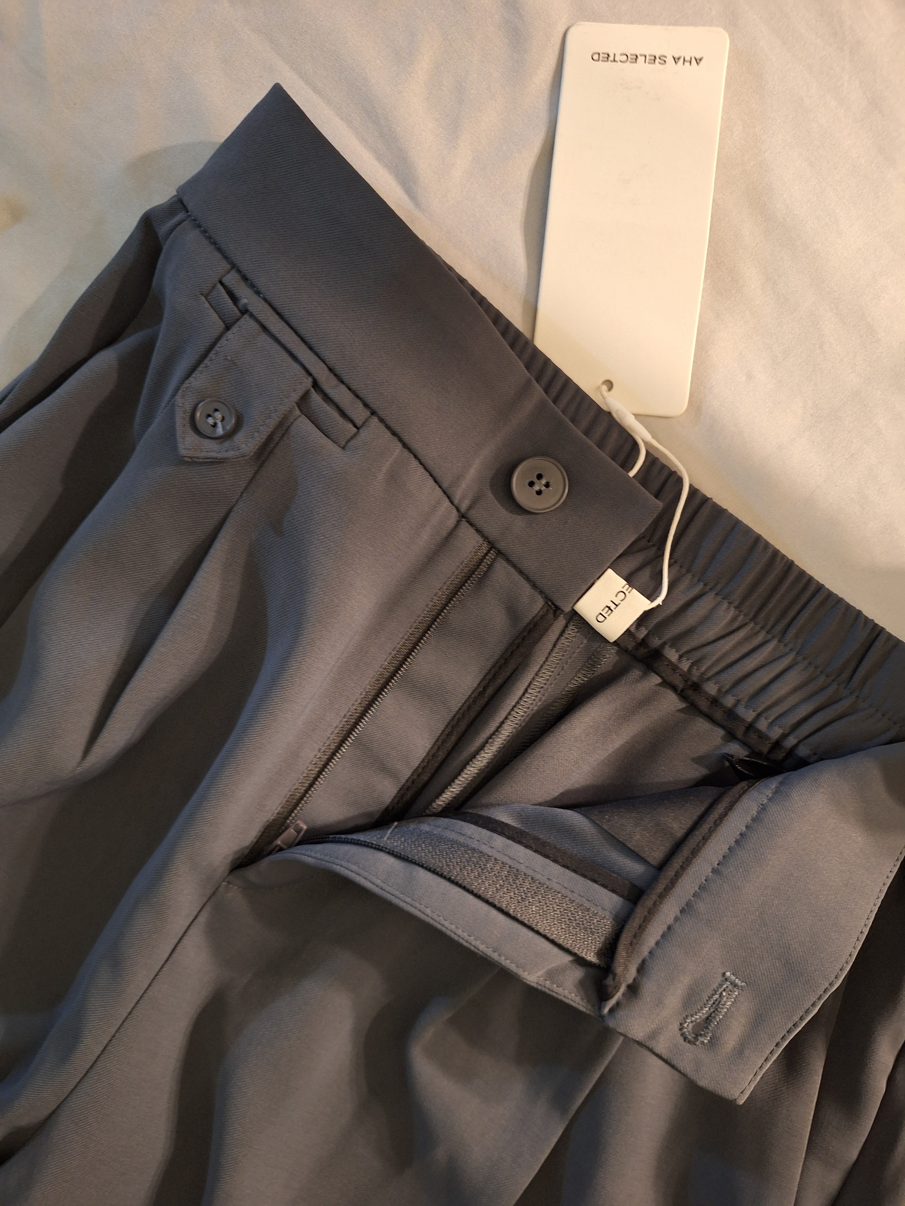 High-Waist Pleated Wide-Leg Trousers- Charcoal Gray- Xs Petite — image 2 of 8